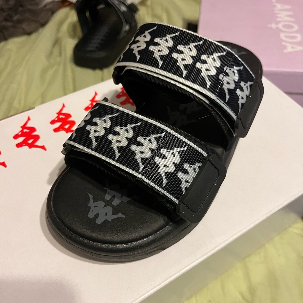 Kappa sandals